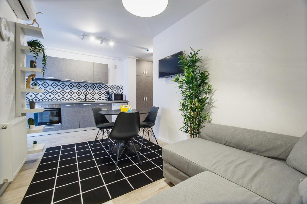 Trendy Apartment Near City Center أرادايا المظهر الخارجي الصورة