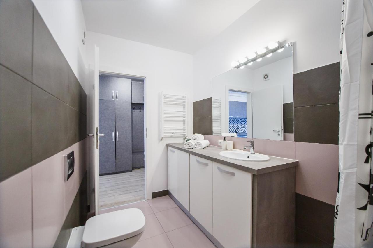 Trendy Apartment Near City Center أرادايا المظهر الخارجي الصورة